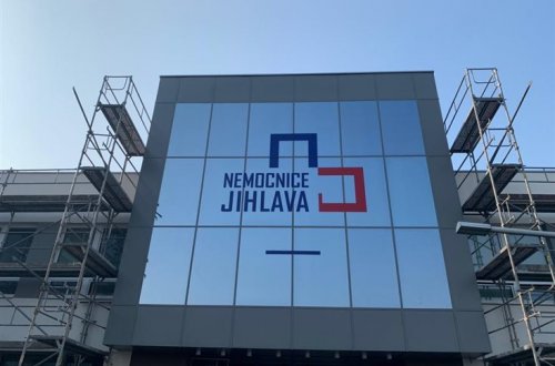 Jihlavská nemocnice omezuje ambulantní péči