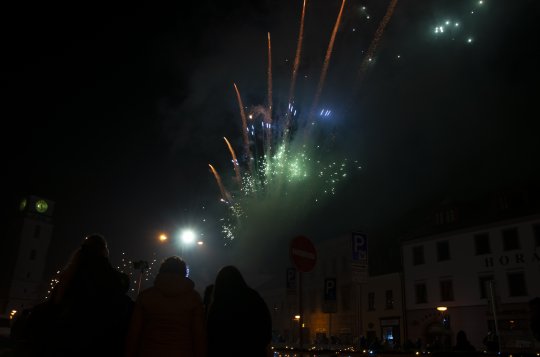 Novoroční ohňostroj se do středu města vrátil po třech letech