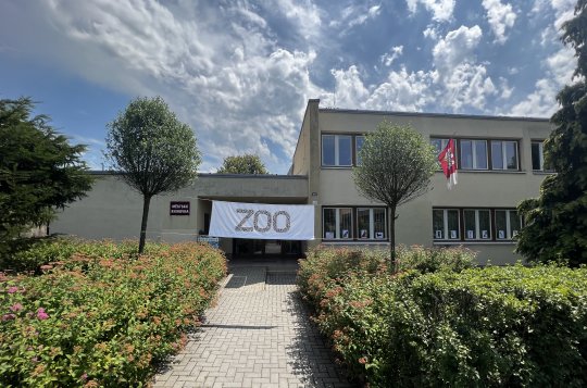 Zahrada knihovny se proměnila v ZOO