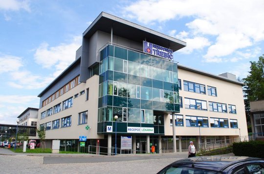 Krajské nemocnice na Vysočině preventivně uzavřely už od pondělí všechna lůžková oddělení