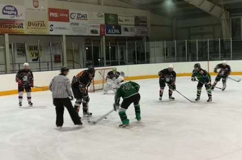 Městská hokejová liga odehrála třetí kolo play off