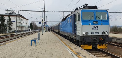 Rychlíky v Křižanově možná přestanou zastavovat. Petice žádá změnu