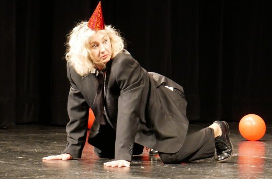 Čtyři dámy přivezly dvě hodiny smíchu