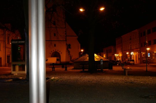 Den boje za svobodu a demokracii uctí představitelé města