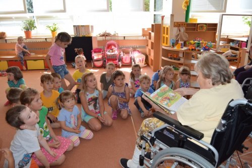 Jednou pedagog, navždy pedagog aneb Z návštěvy emeritních učitelek v mateřince