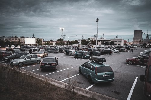 Elektrárna v Dukovanech zve do největšího autokina v republice