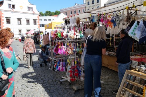 Květnový trh se blíží