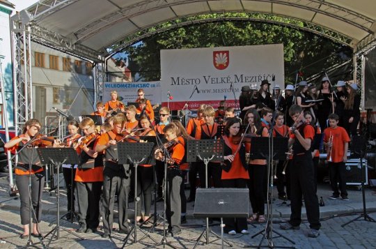 Rezervační systém Velkomeziříčského kulturního léta je spuštěn