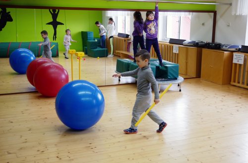 Dóza hledá dobrovolníky pro práci v ukrajinské adaptační skupině pro děti