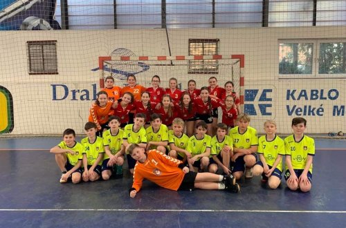 Mladší žáci i žákyně postupují do finále Házenkářského desetiboje 