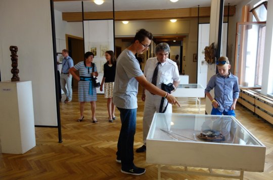 Jupiter club vystavuje Bublíkovy akvarely i plastiky