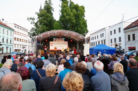Kulturní léto odstartovala bluegrass a country kapela 