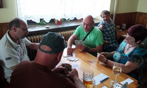 Na Lipnici opět šustily a pleskaly karty