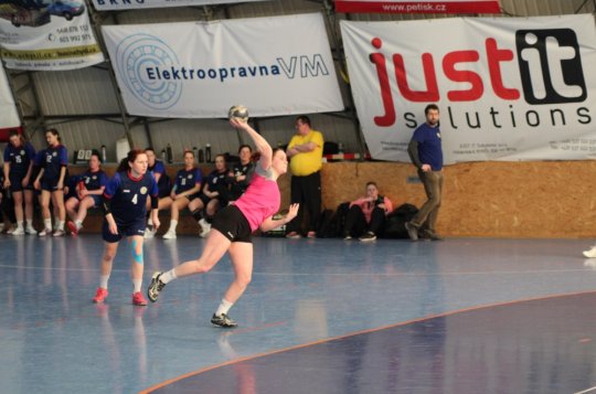 Ženy v regionálním derby nezaváhaly 