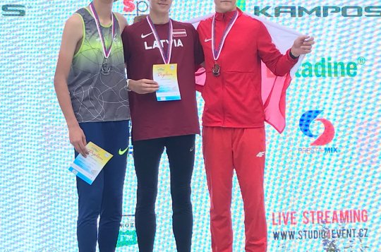 Oliver Harvey má nový osobní rekord