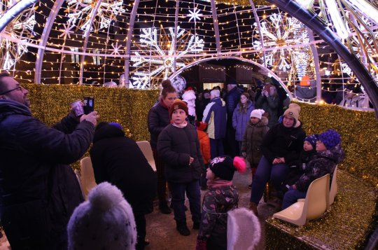 Světelná paráda ve Velkém Meziříčí ohlašuje příchod Vánoc