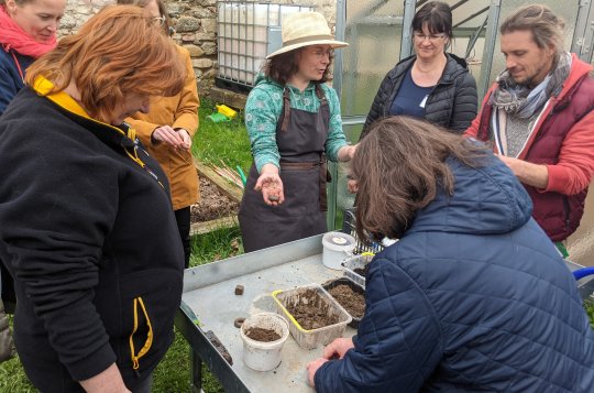 Permakultura není jen o zahradničení