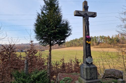 Dolní Radslavice: Dufkův kříž