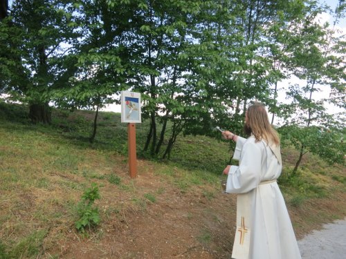 V Osové Bítýšce byla vysvěcena křížová cesta uzdravení