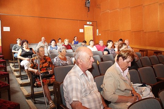 Dluhová problematika se týká i seniorů