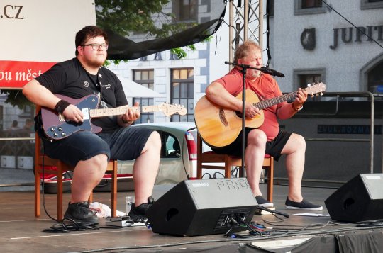 Pepa Štross pobavil hudbou i historkami