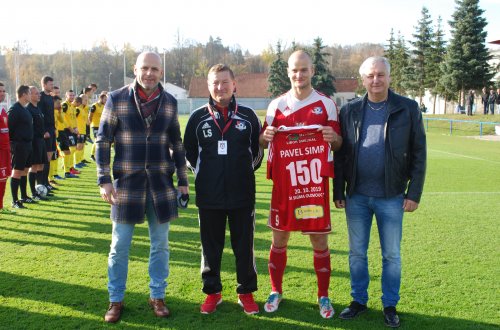 Fotbalisté Velmezu doma selhali