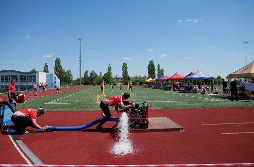 Hasiči závodili na umělce