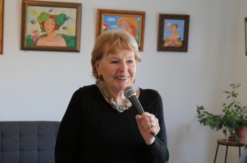 Obrazy Vlasty Švejdové zdobí zdi Kovomatu