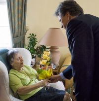 Necid a Komínek blahopřejí paní Podstatzké 5 5 2016 254