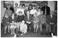 Loutkoherecký soubor_Jaro_1996_foto._Soukromý_archiv_Loutky_VM