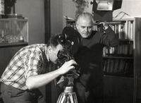 FKr 091_Proměny_kovu_u_Dr._Nemečka_zde_s_prof._Fiedlerem