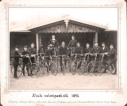 S24-26velocipediste1892