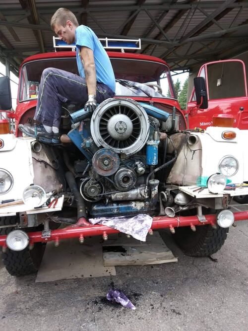 BCC94E9E-735F-47ED-B33F-7198E18F2C54 1 105 c