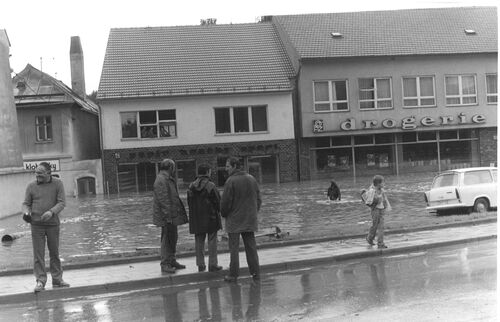 F 346.3 povodeň 21.5.85 ve 12.15 foto M. Fiedler Radnická copy copy