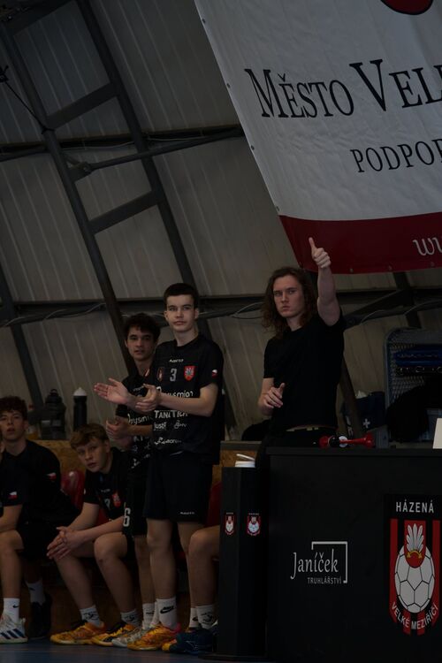 e0b90616-9a29-46c7-9e7f-8da757e0f20c