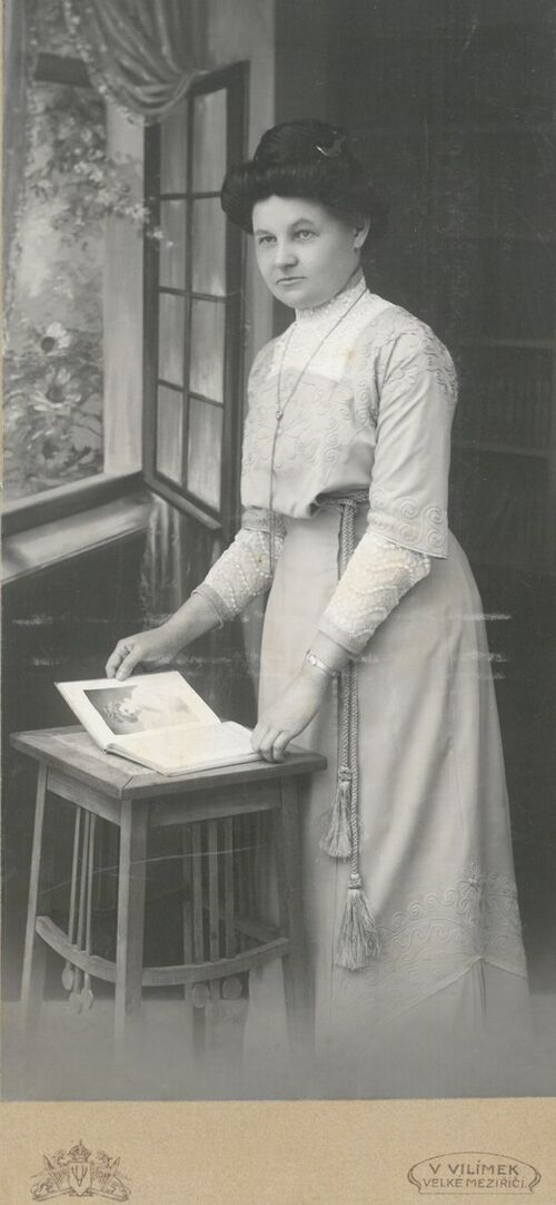 učitelka Eliška_Hanušová