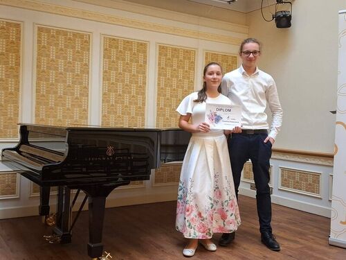 489924257 1894375968039058_5732647639304999478_n