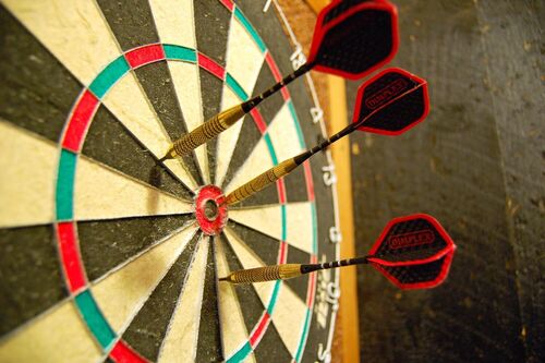 dartsmedia123-arrow-8776090 1920