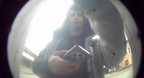 muž -_bankomat_copy